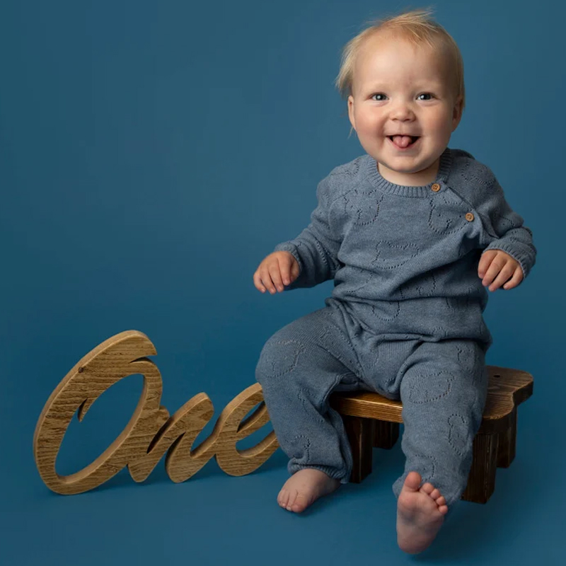 Custom Word ONE Freestanding P - Photography Word recension och pris